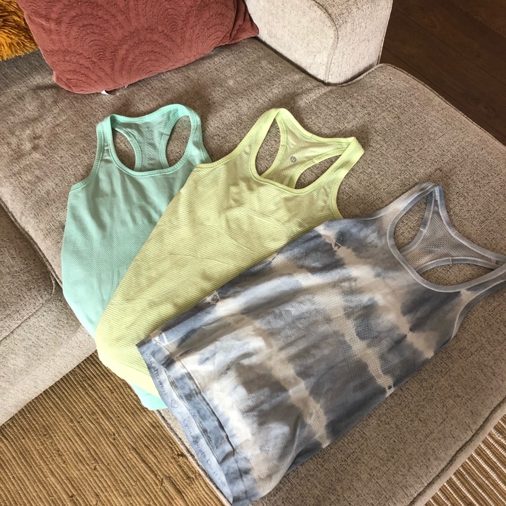 Lululemon workout tanks